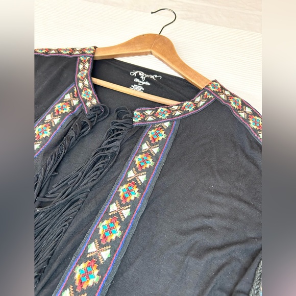 Rock 47 by Wrangle  Black Fringe Embroidered Short Sleeve Open Front Kimono - Picture 5 of 10